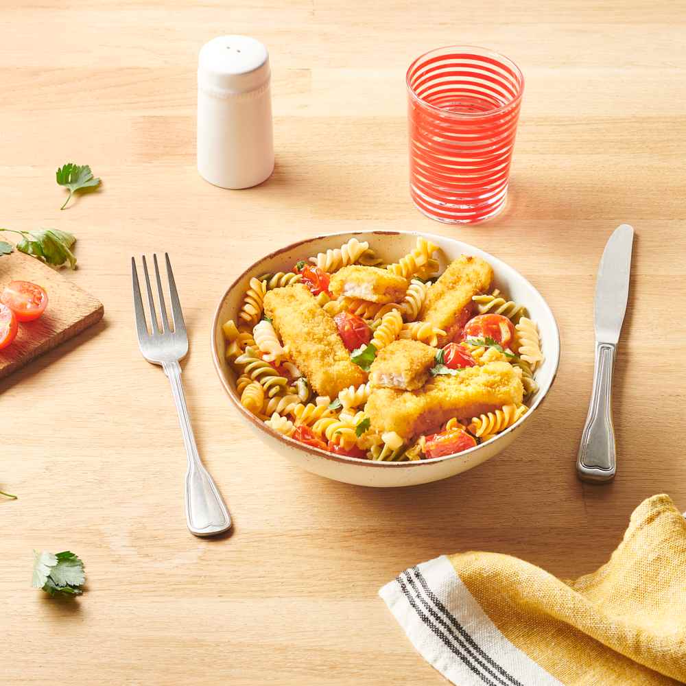 Bâtonnets de colin Croustibat et farfalles aux légumes