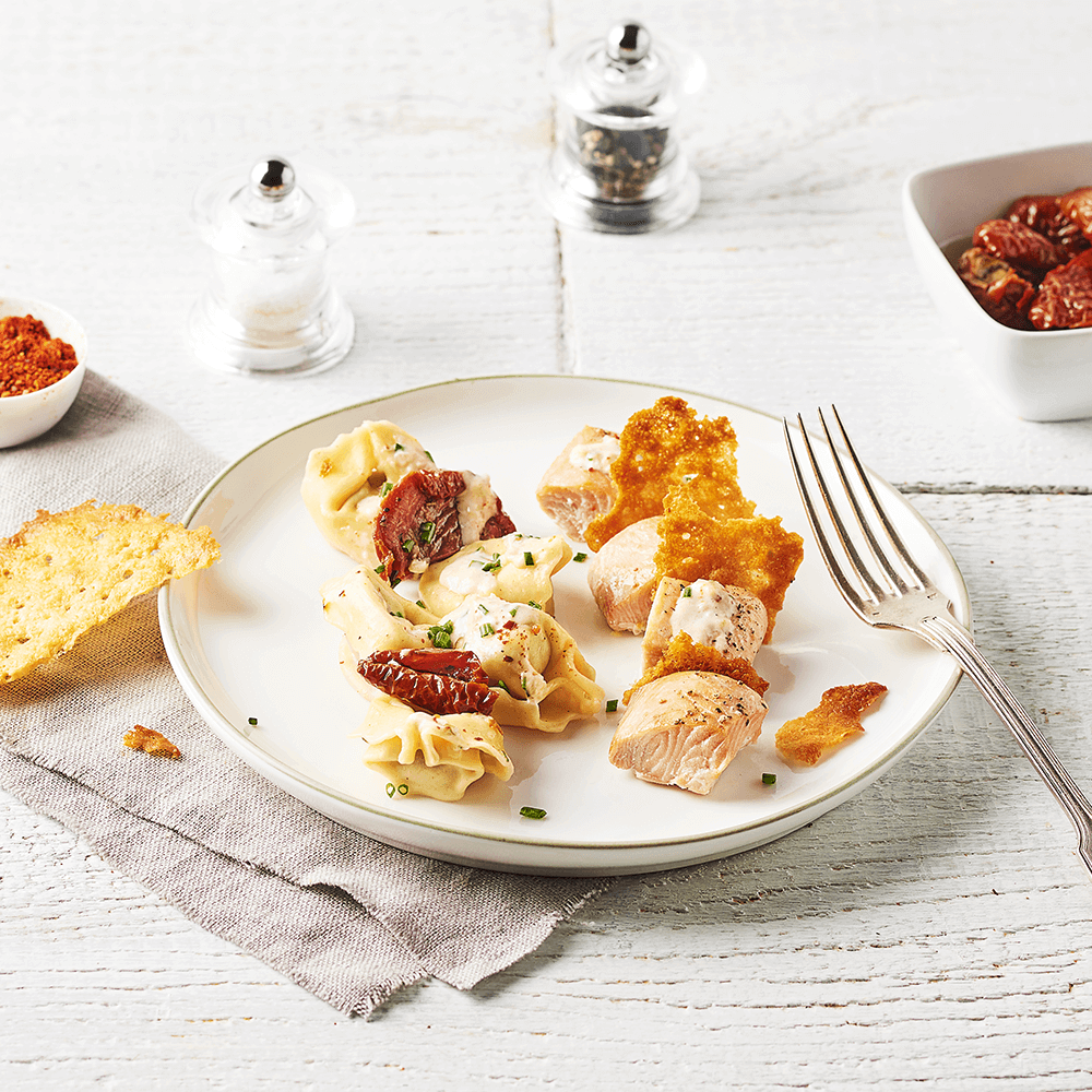 Filets de Saumon Rose du Pacifique, Tortellini épinards, sauce ciboulette