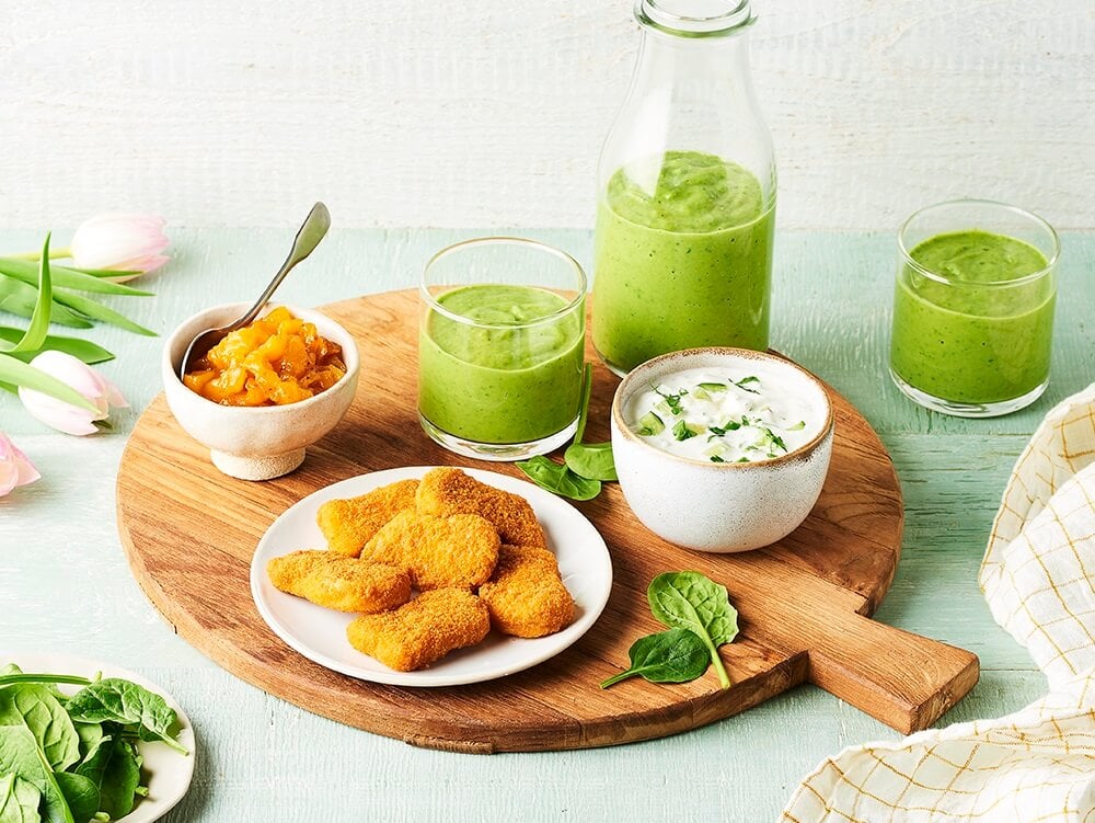 Nuggets végétaux, sauces apéritives à dipper et smoothie vert